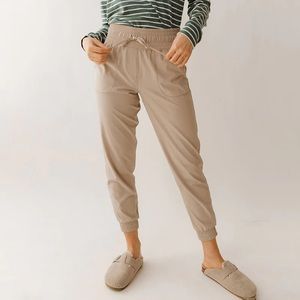 Albion Joggers - Tan